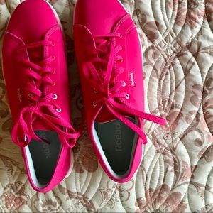 Washable Rebook Laced. Soft Gently iWorn. 👟👟